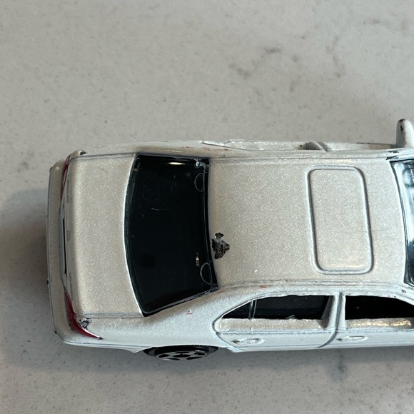 Lexus Pearl Diecast Model Car MotorMax (6064) Lexus LS430 - Picture 3 of 7